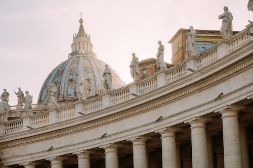 Vatican_Simone-Savoldi_Unsplash.jpg