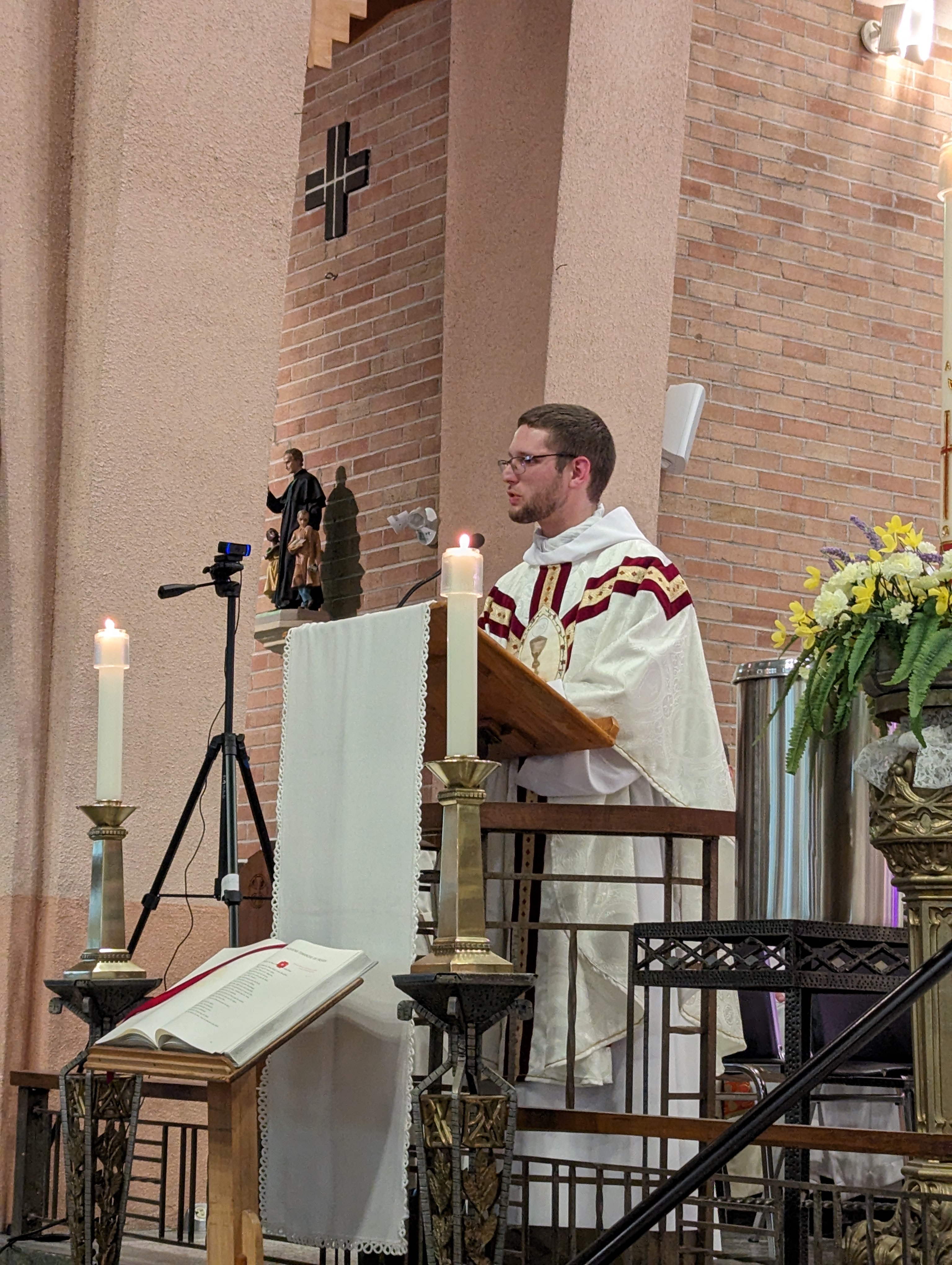 Témoignage de Frédéric Langlois  ordination prêtre au diocèse de Sherbrooke le 28 avril 2024